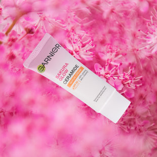 Garnier Sakura Glow Ceramide Serum Cream SPF30 20ml