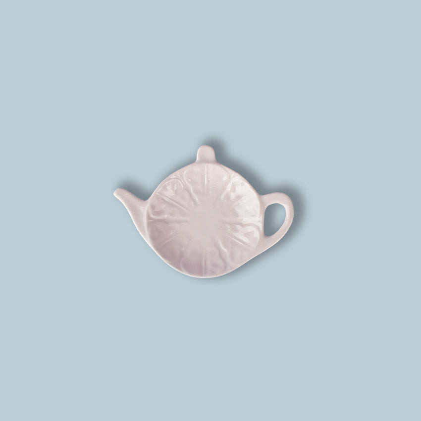 A Ceramic Ivory Small Tray 11x8.5cm