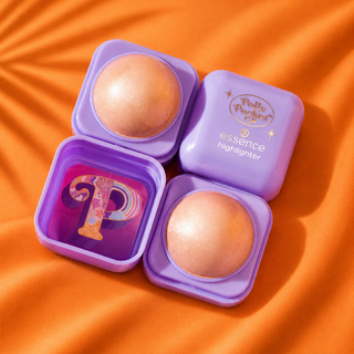 Polly Pocket™ X essence highlighter
