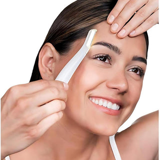 Finishing Touch Flawless Dermaplane Glo Lighted Facial Exfoliator