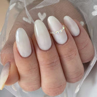 Moonlight White Meta Nail Color 10