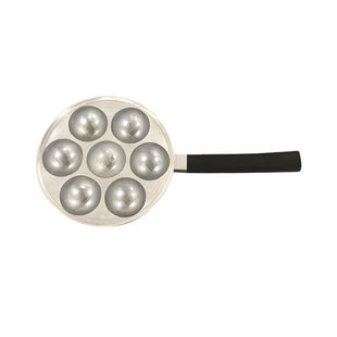 Vintage Heavyweight Iron Pancake Pan With Hard Plastic Handle And 7 Baking Indents - Classic Kitchenware